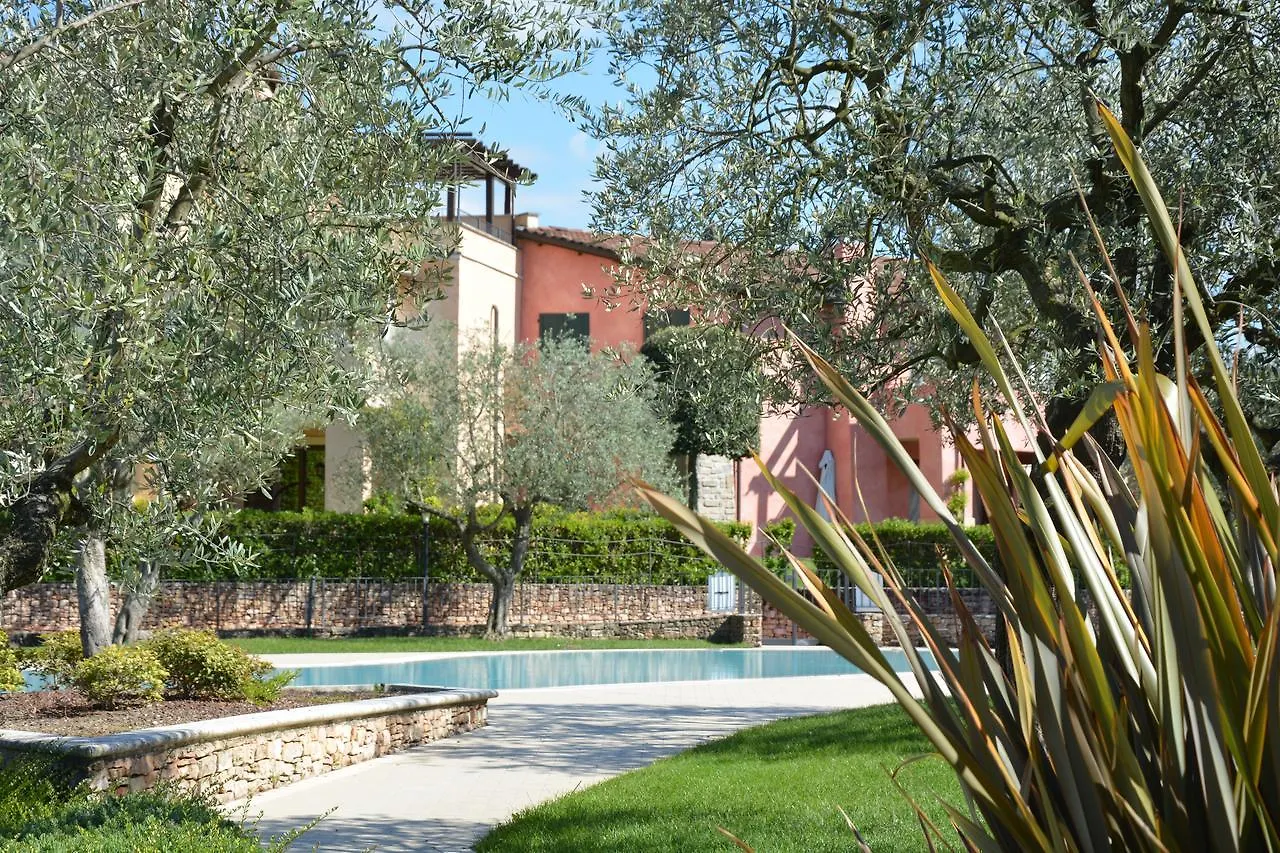 Garda Resort Village 佩斯基耶拉德加达